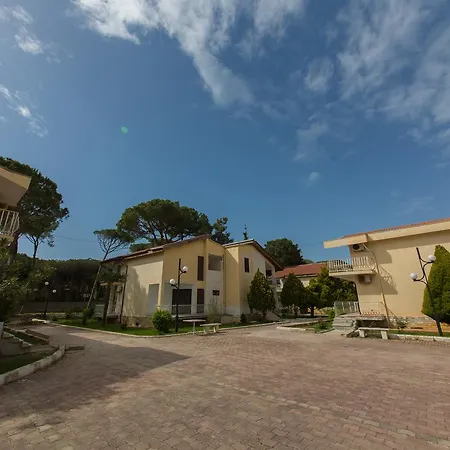 Resort Kolaveri 3*