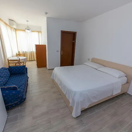 Kolaveri Resort Golem (Tirana)