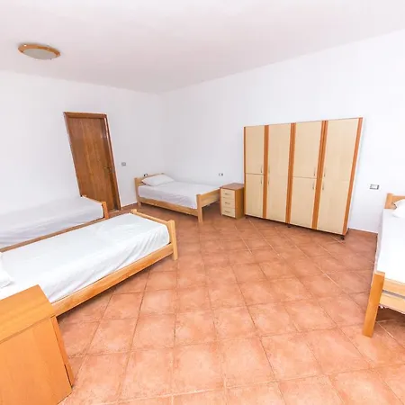 Kolaveri Курортный комплекс 3*
