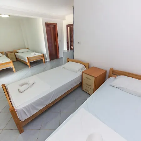 Kolaveri Resort 3*
