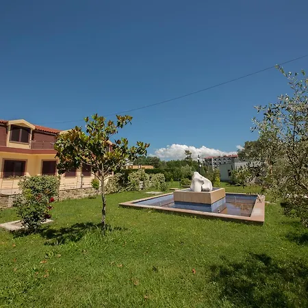 Kolaveri Resort Golem (Tirana)
