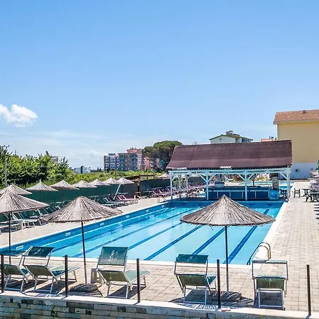 Resort Kolaveri Golem (Tirana)