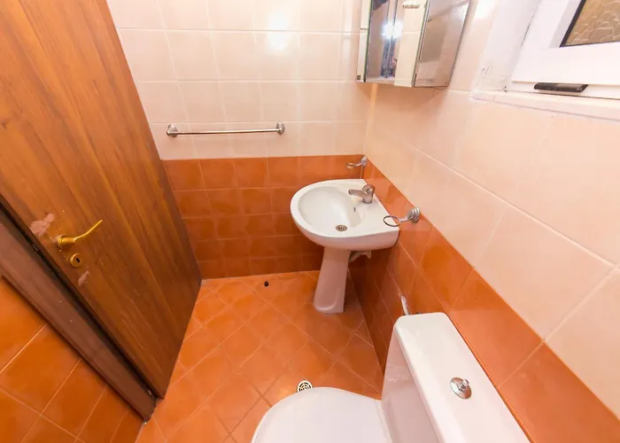 Kolaveri Golem (Tirana)