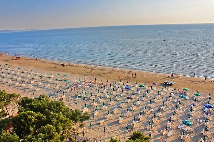 리조트 Kolaveri 골렘