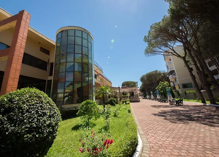 Kolaveri 리조트 3*